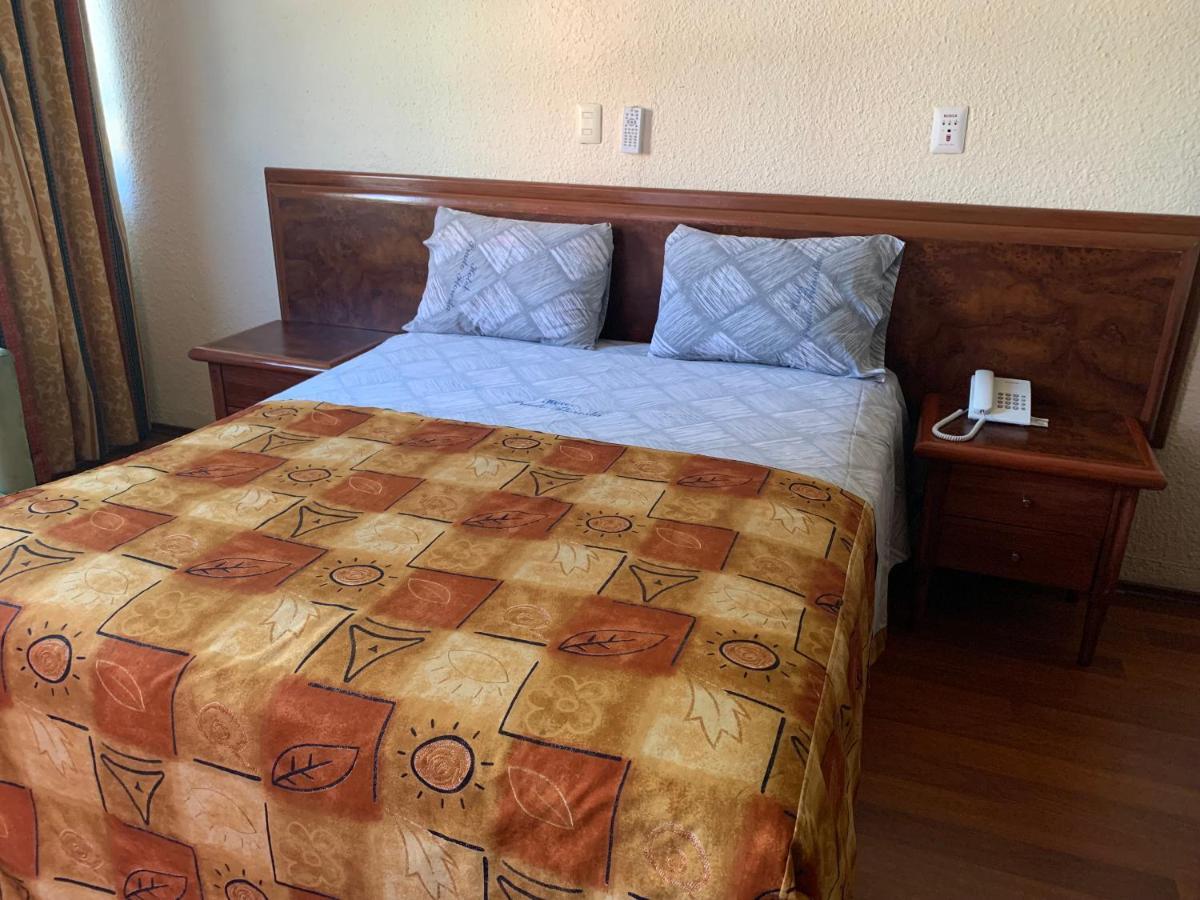 Hotel Prado Floresta Mexico City